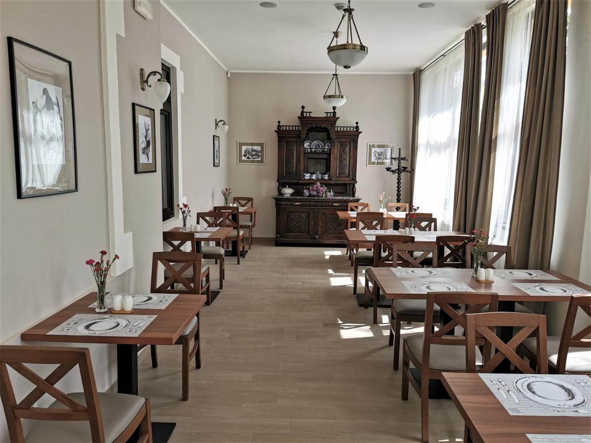 Hotel Svycarsky Dum Sneznik Bagian luar foto